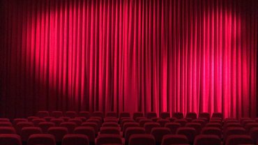 cinema-2556157_1920.jpg