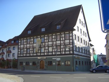 16-Hotel Rad.jpg