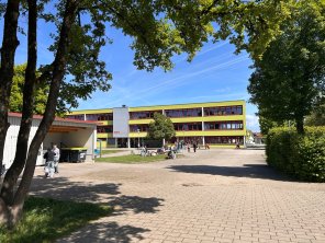 Ein Blick auf den Schulcampus Manzenberg