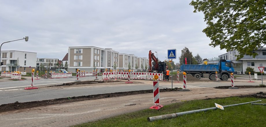 Erste Bauarbeiten am Kreisverkehr Schäferhof-Oberhof