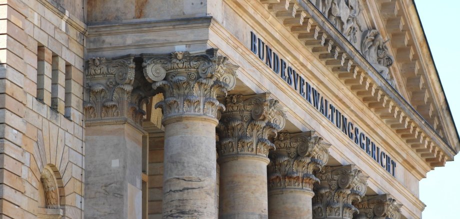 Teilansicht der Front des Bundesverwaltungsgerichts in Leipzig