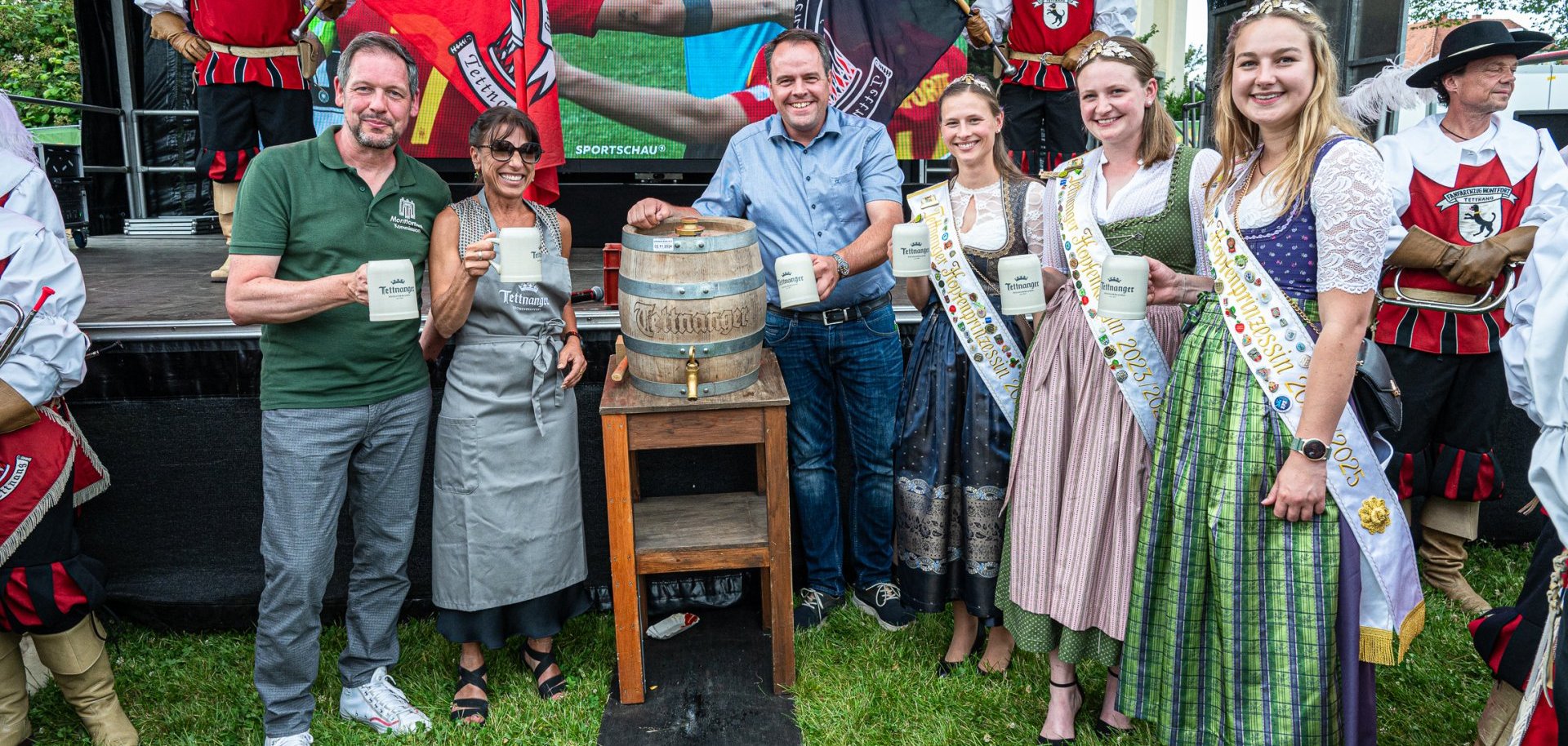 Der traditionelle Fassbieranstich mit Bürgermeisterin Rist am Fraitagabend