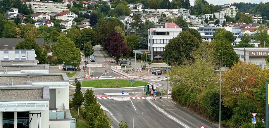 Kreisverkehr Oberhof-Schäferhof kurz vor der Freigabe