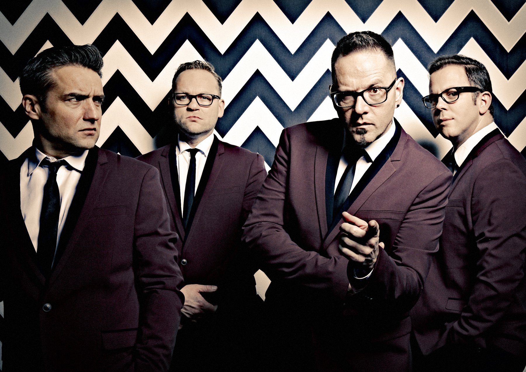 Die vier Mitglieder der Band The Monroes