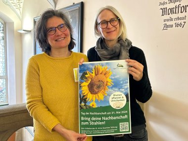 Die beiden Organisatorinnen der Aktion; Melanie Friedrich und Beatrix Hoch (von links)