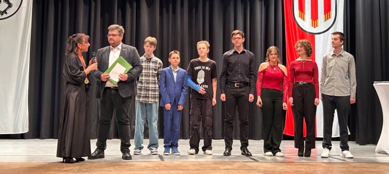 Die ausgezeichneten Fechter des TSV Tettnang mit BM Regine Rist und Trainer Wilhelm Neumeister